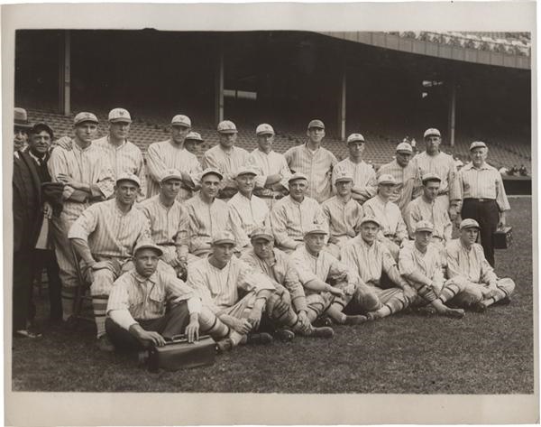 - New York Giants Baseball Team Photo (1920's)