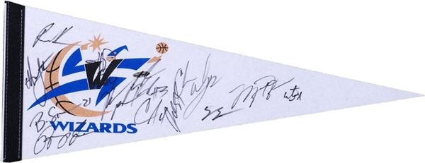 - Washington Wizards Team Signed Pennant with Micheal Jordan UDA