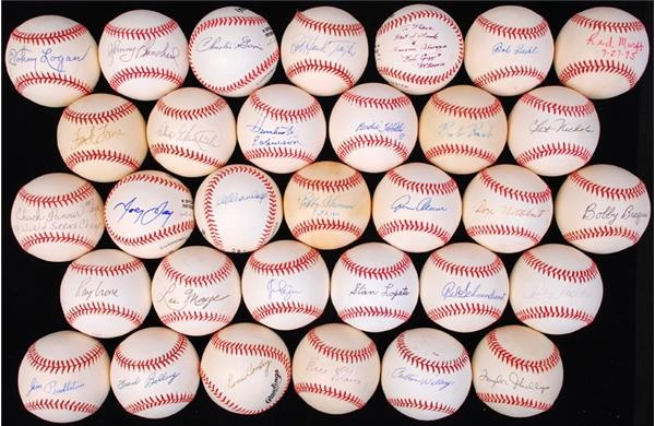 Baseball Autographs - Collection of Single Signed Baseballs with Many Milwaukee Braves (32)