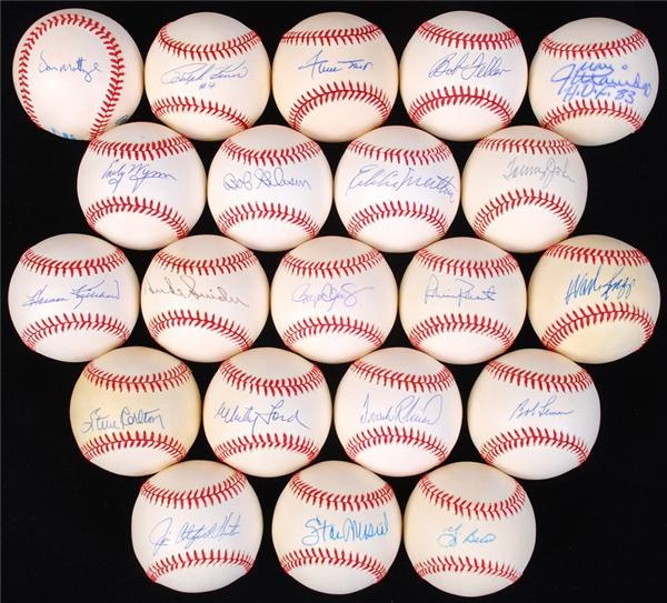 Baseball Autographs - HOFer and Greats Single Signed Baseballs (21)