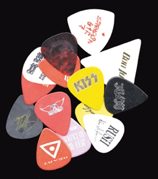 Guitars and Equipment - Guitar Pick Collection (56)