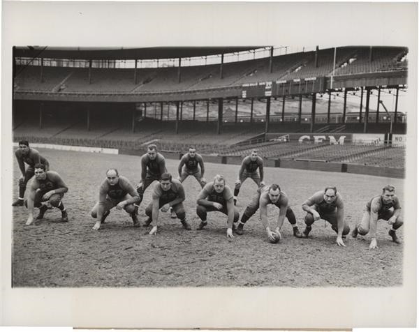 - 1936 Green Bay Packers before Title Game Wire Photo