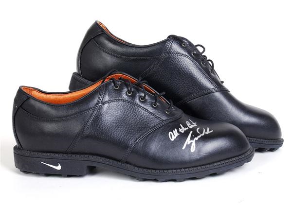 - Tiger Woods Signed Nike Golf Shoes