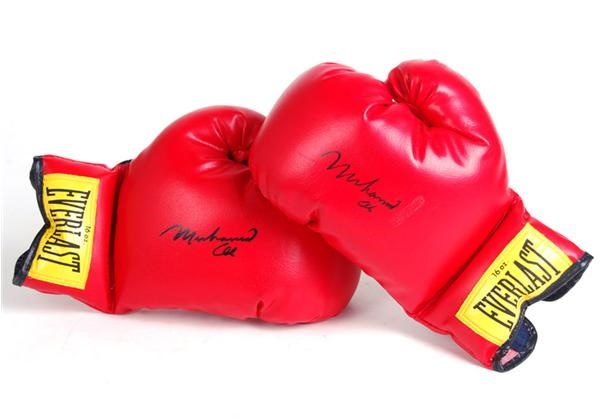 Muhammad Ali & Boxing - Muhammad Ali Signed Boxing Gloves (2)