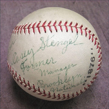 Baseball Autographs - 1951 Casey Stengel Single Signed Baseball