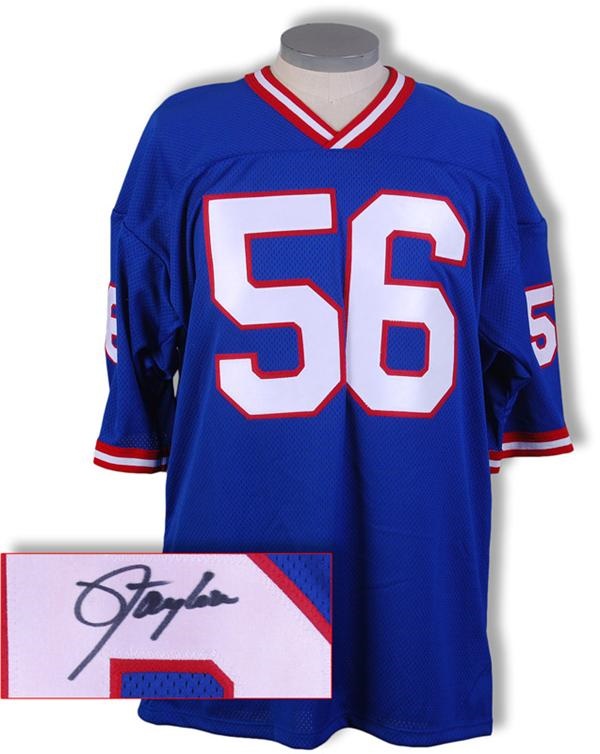 - Lawrence Taylor Signed Giants Throwback Jersey with Super Bowl Inscription