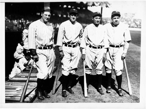 Babe Ruth and Lou Gehrig - MURDERER'S ROW : New York Yankees, 1931