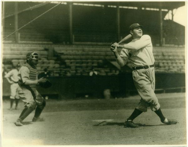 Babe Ruth and Lou Gehrig - BABE RUTH (1895-1948) : Oversized Photograph, circa 1920