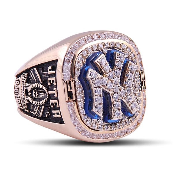 - 1999 New York Yankees World Championship Ring