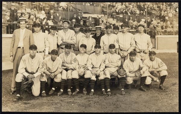 Baltimore Collection - BALTIMORE ORIOLES : Team photo, 1920s