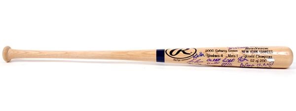 Baseball Autographs - 2000 New York Yankees Limited Edition Team Signed Bat