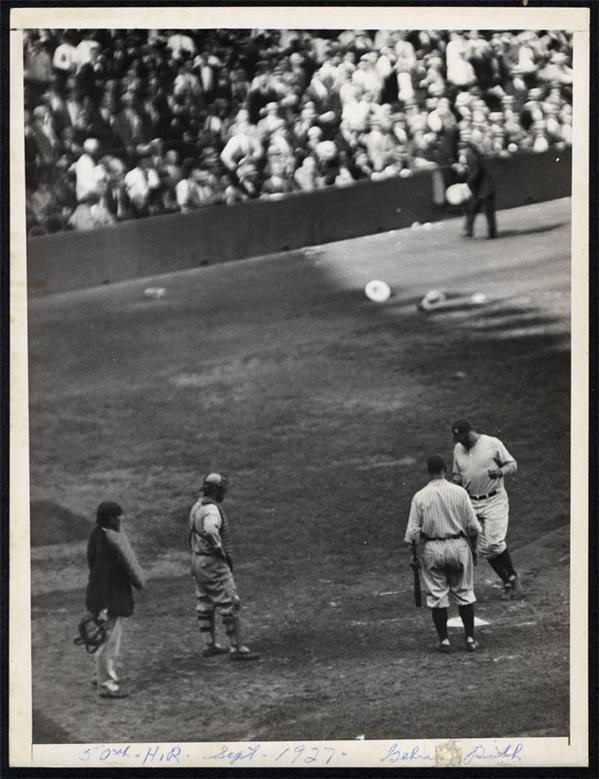 Babe Ruth and Lou Gehrig - BABE RUTH (1895-1948) : 50th Home Run