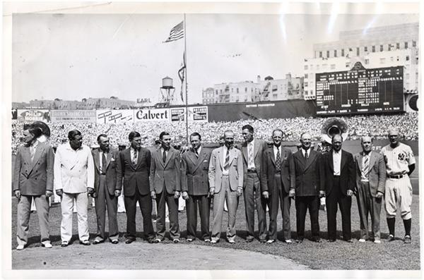 Babe Ruth and Lou Gehrig - LOU GEHRIG DAY : 1927 New York Yankees Reunion, 1939