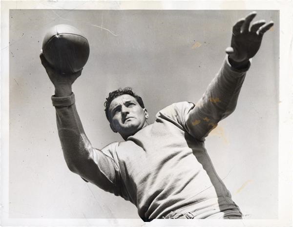 Football - SID LUCKMAN (1916-1998) : College Boy, 1938