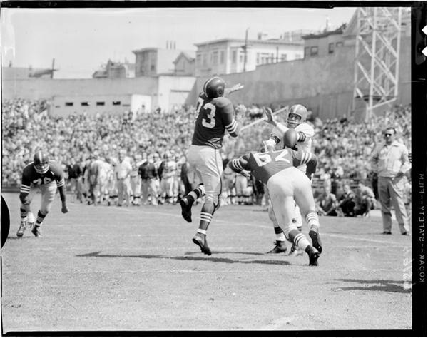 Football - CLEVELAND BROWNS : Clash of the Titans, September 7, 1954