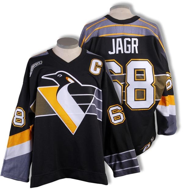 Hockey Equipment - 1999-00 Jaromir Jagr Pittsburgh Penguins Game Worn Jersey