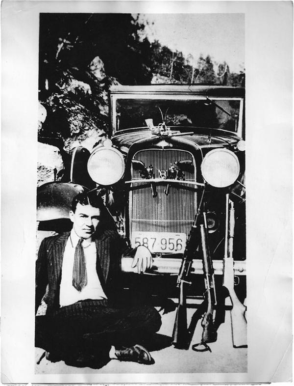 Crime - CLYDE BARROW (1910-1934) <br>Gangster, 1934