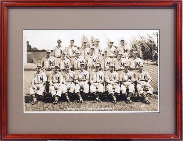 - 1938 TED WILLIAMS
Massive team photo, 1938