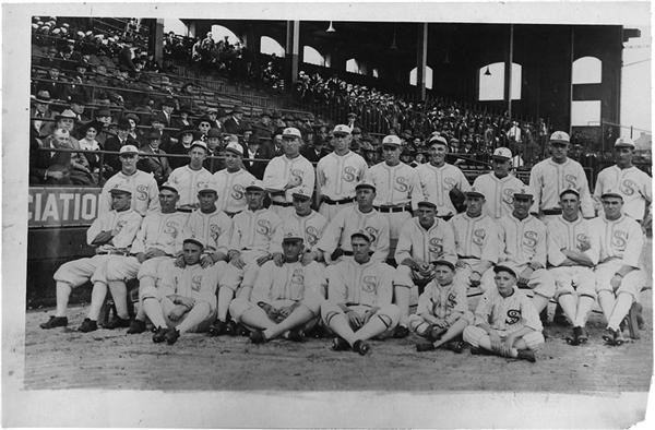 - 1919 CHICAGO TEAM PHOTO
Team photo, 1919