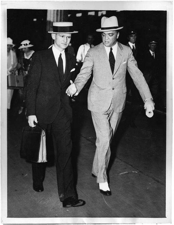 Crime - J. EDGAR HOOVER & MELVIN PURVIS
G-Men, 1934