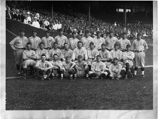 - 1921 PIRATES
Team Photo, 1921