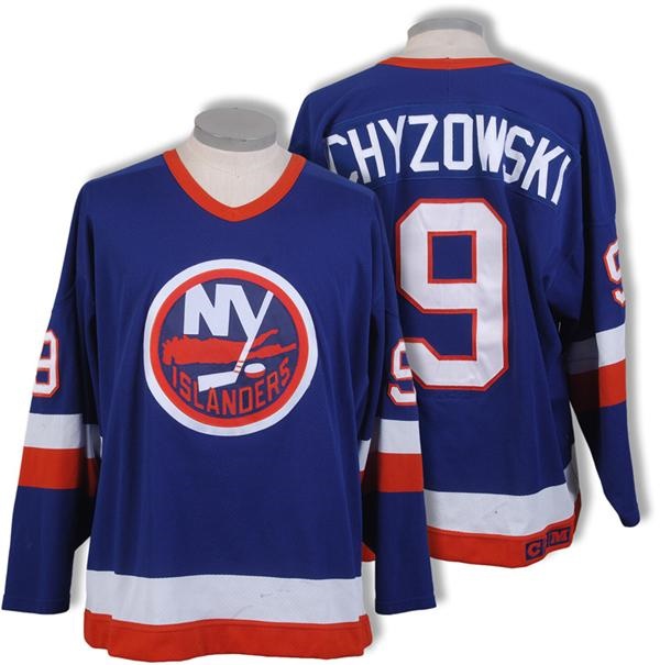 Hockey Equipment - 1994-95 Dave Chyzowski New York Islanders Game Worn Jersey