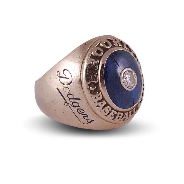 - Brooklyn Dodgers Team Issued Ring