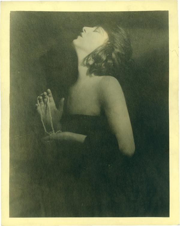 - EVELYN NESBITT (1884-1967)<br>Girl in the Red Velvet Swing, 1910s