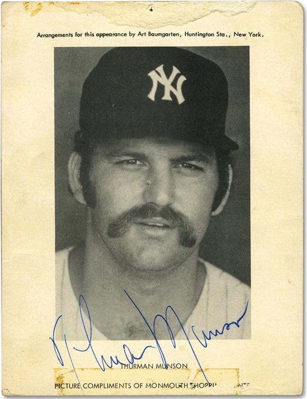 Baseball Autographs - Thurman Munson Signed Photo