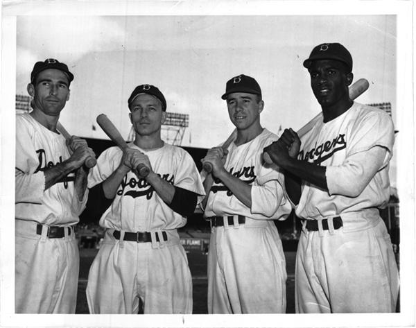 Jackie Robinson & Brooklyn Dodgers - 1947 Brooklyn Dodgers