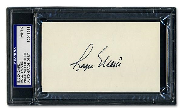 Baseball Autographs - Roger Maris Signed 3 x 5 Encapsulated and Graded Mint 9