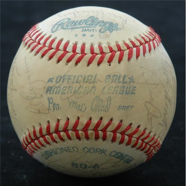 1978 New York Yankee Team Signed Baseball 27 Signatures Including Thurman Munson