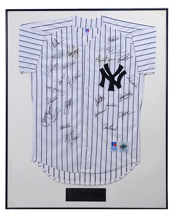 NY Yankees, Giants & Mets - 1998 New York Yankee Team Signed Jersey