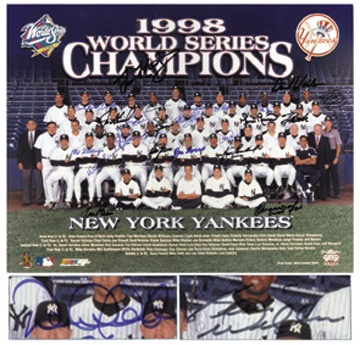 NY Yankees, Giants & Mets - 1998 New York Yankees Team Signed Photo (11x14")