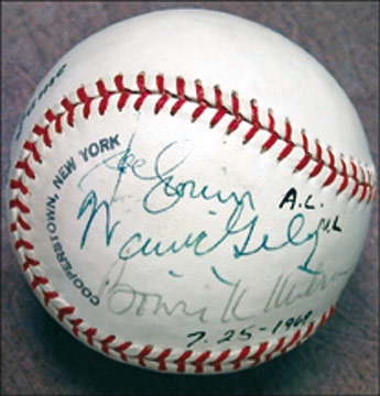 Baseball Autographs - 1969 Joe Cronin, Warren Giles & Bowie Kuhn Signed Baseball