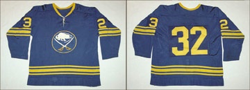 - 1970's Buffalo Sabres Tie-neck Game Worn Jersey