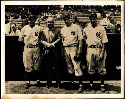 NY Yankees, Giants & Mets - 1930's Italian Yankees Photograph