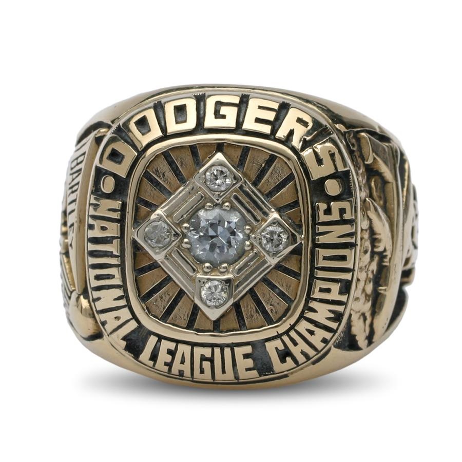 1977 Los Angles Dodgers National League Champions Ring Presented to Boyd Bartley