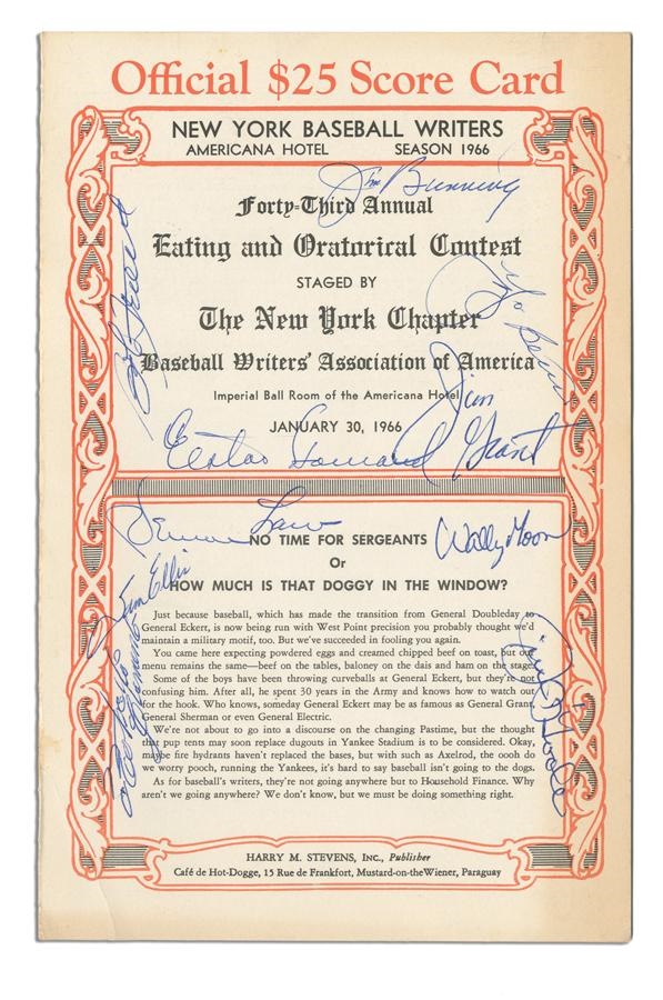 1966 Roberto Clemente Signed NY Baseball Writers Dinner Program