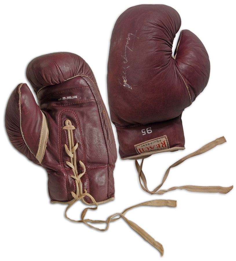 The Mark Mausner Boxing Collection - Jack Dempsey Autographed Glove