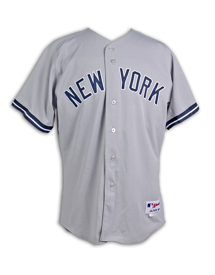 NY Yankees, Giants & Mets - 2005 Derek Jeter New York Yankees Game Worn Jersey