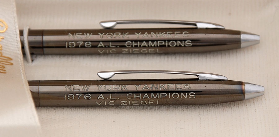 Sports Rings And Awards - 1976 A.L. Champion New York Yankees Pen and Pencil Set