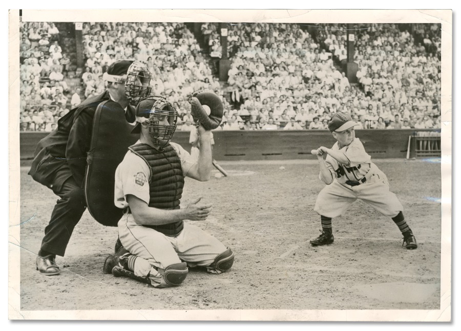 Baseball - Classic Eddie Gaedel Wire Photo