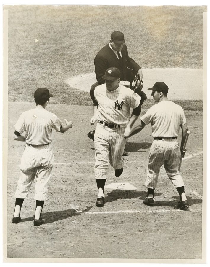 Baseball - Mickey Mantle 1961 Home Run by Art Sarno (11x14”)