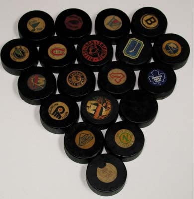 Hockey - 1970's Game Puck Collection (19)
