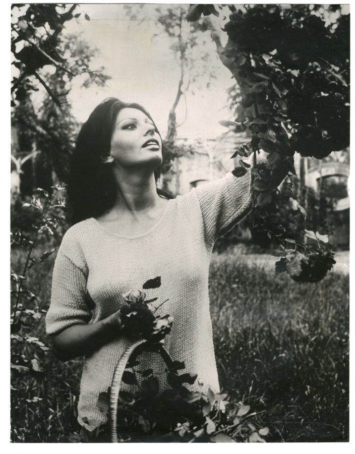 - Sophia Loren by Alfred Eisenstaedt