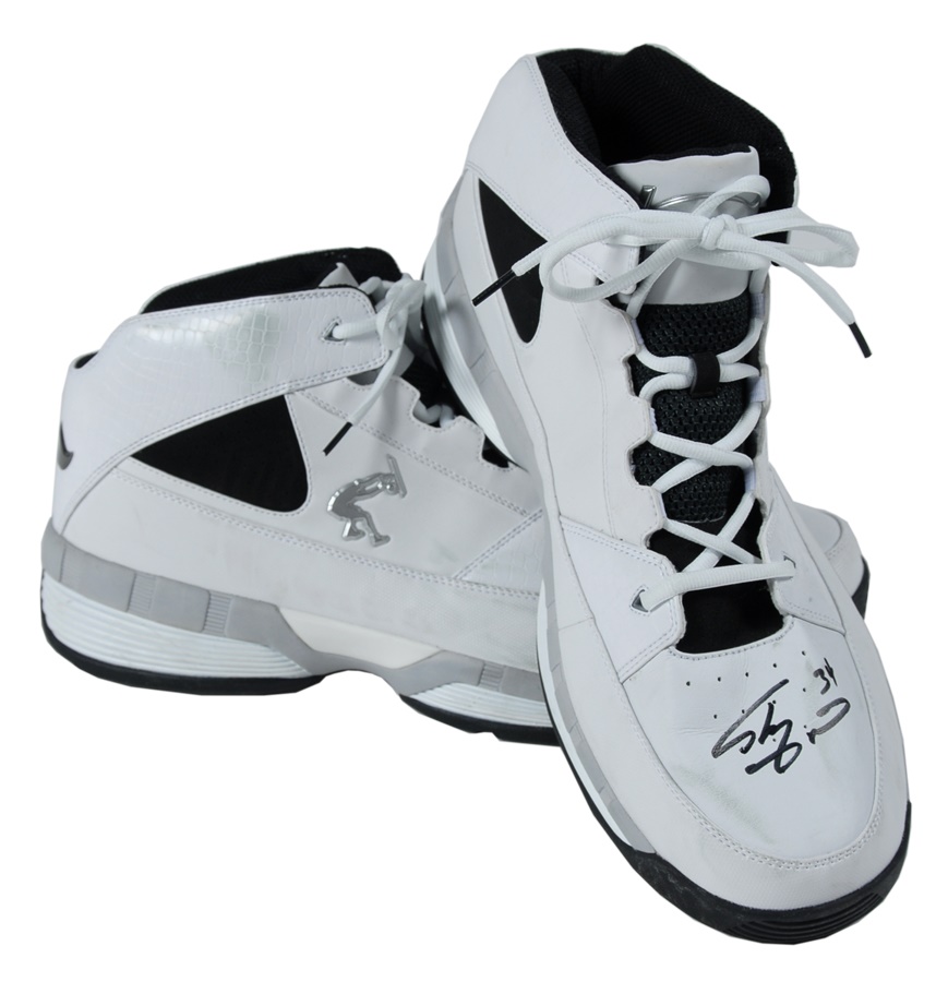 - Shaquille O'Neil Game Worn Basketball Shoes