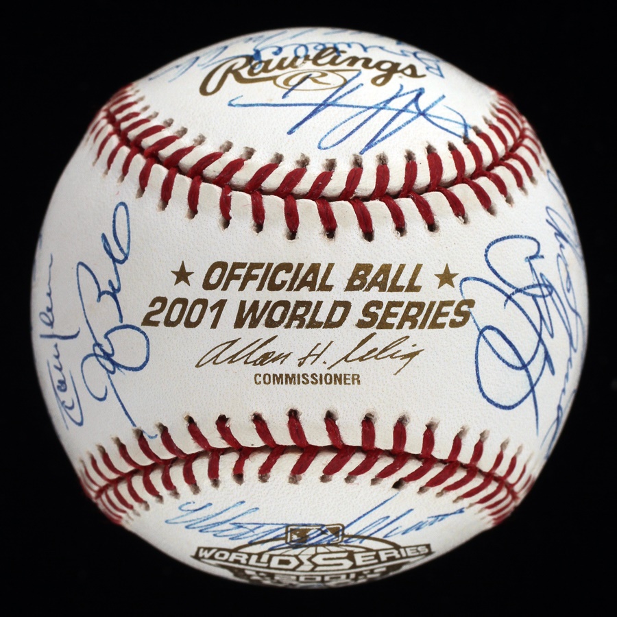 Baseball Autographs - 2001 Arizona Diamondbacks World Champions Team Signed Baseball