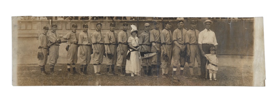 Baseball Memorabilia - Circa 1905 Pittsburgh Pirates Panoramic Photo
