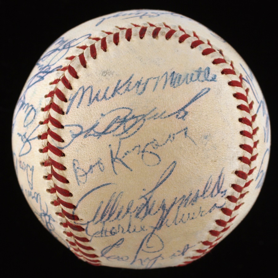 NY Yankees, Giants & Mets - 1953 New York Yankees Team Signed Baseball
